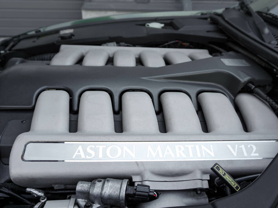 Image 24/40 of Aston Martin DB 7 Vantage (2000)