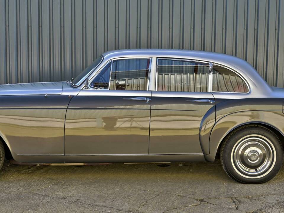 Image 50/50 of Bentley S 2 (1960)