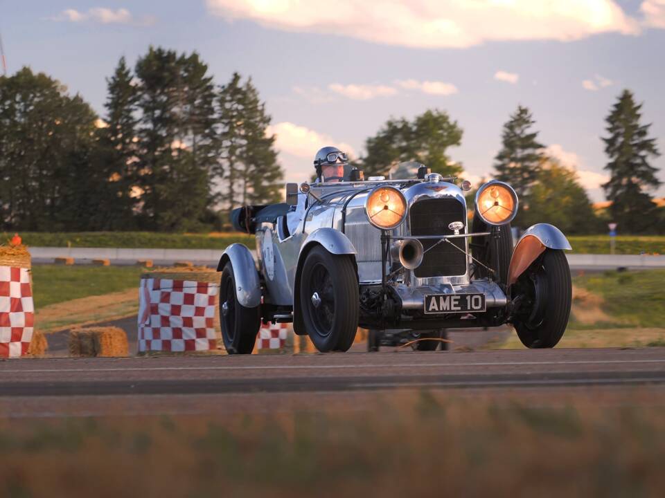 Image 4/13 of Lagonda Six 16/80 (1933)