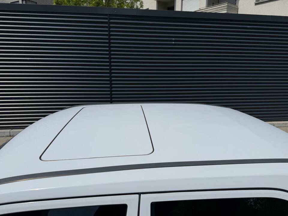 Bild 8/8 von Mercedes-Benz 190 E (1987)