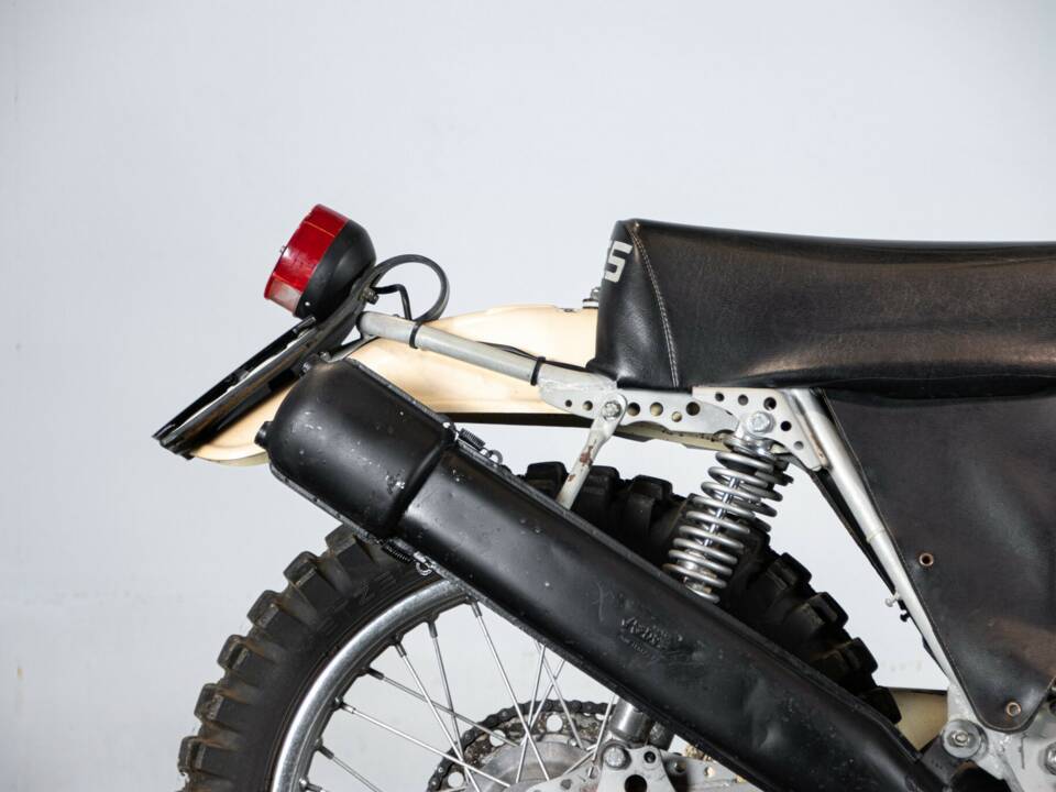 Image 45/50 of Aspes DUMMY (1983)