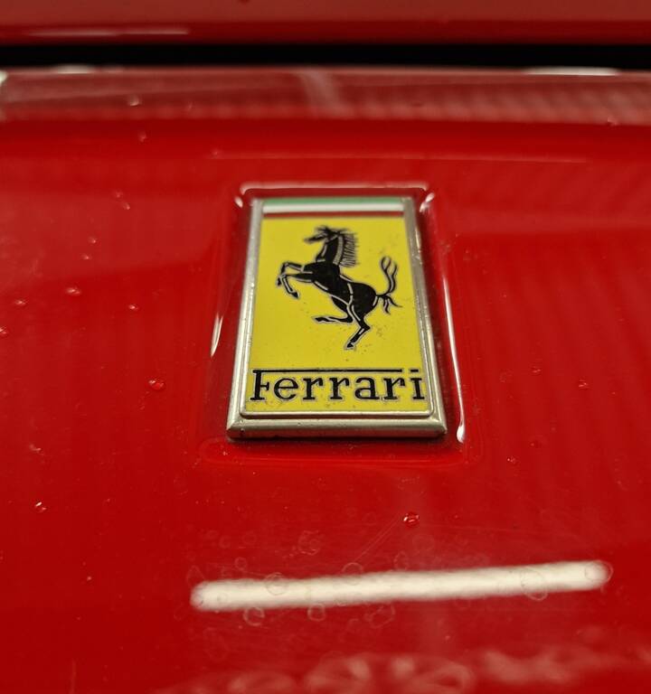 Image 24/82 of Ferrari 308 GTS Quattrovalvole (1983)
