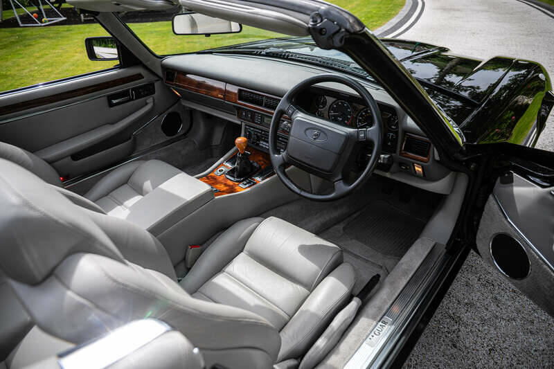 Imagen 2/37 de Jaguar XJS 4.0 (1994)