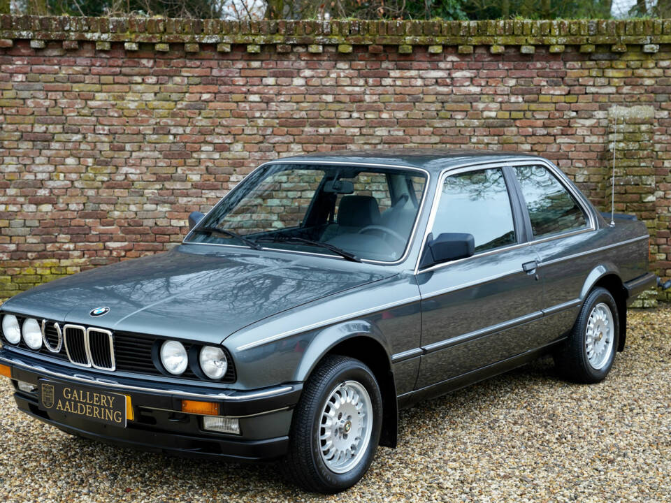 Afbeelding 14/50 van BMW 323i (1986)