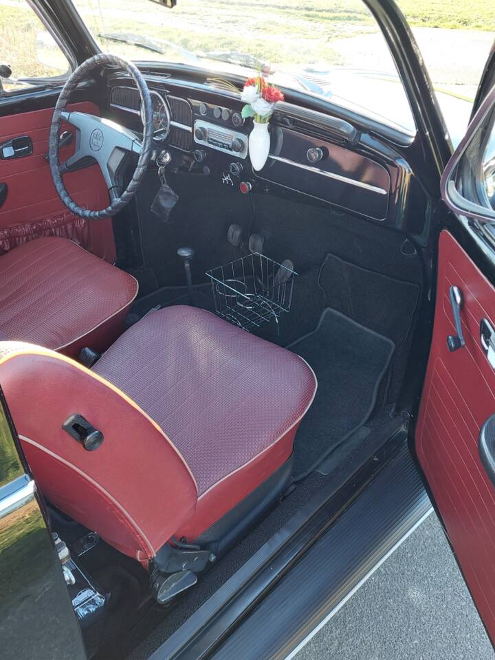 Image 9/15 of Volkswagen Beetle 1300 (1972)