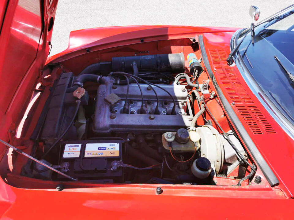Image 27/33 of Alfa Romeo Spider 1300 (1976)