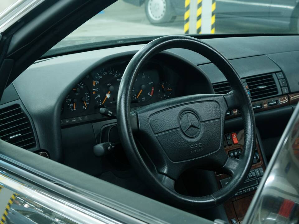 Bild 25/50 von Mercedes-Benz S 350 Turbodiesel (1994)