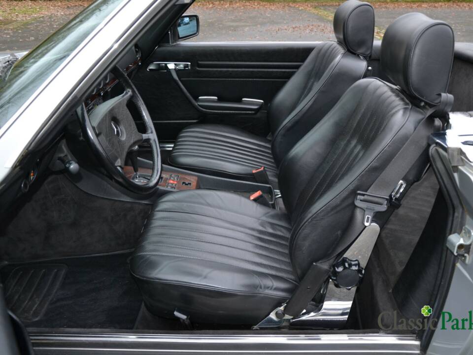 Image 12/50 of Mercedes-Benz 300 SL (1986)