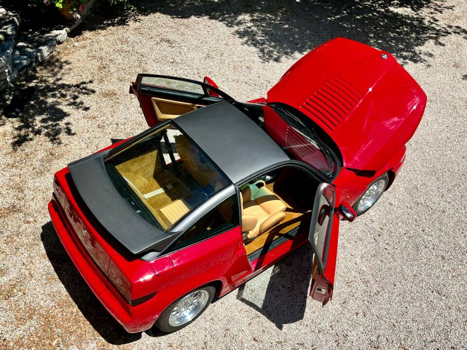 Image 5/22 of Alfa Romeo SZ (1990)