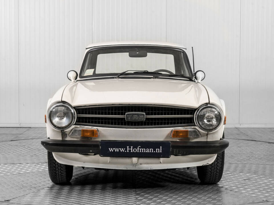 Image 16/50 of Triumph TR 6 (1973)