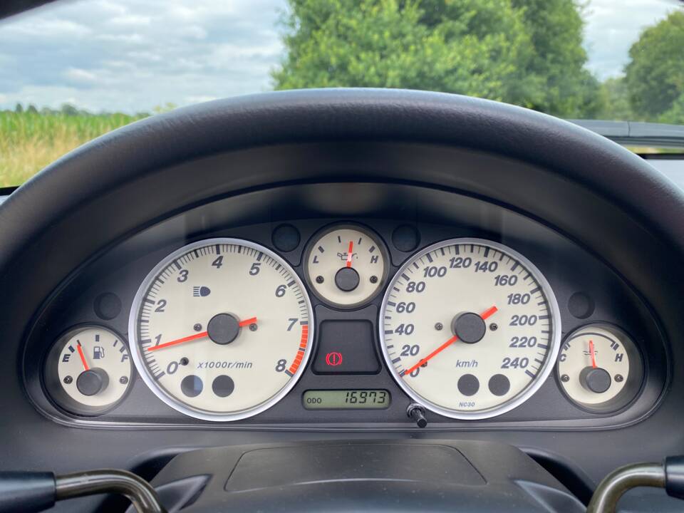 Afbeelding 19/63 van Mazda MX-5 1.6 (2004)