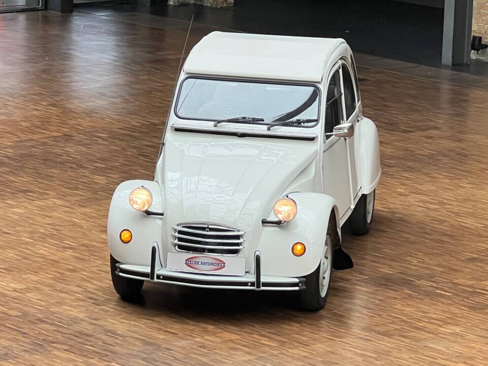Bild 1/39 von Citroën 2 CV 6 Club (1988)