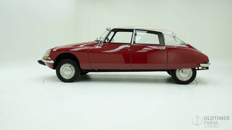 Image 8/15 de Citroën DS 21 (1975)