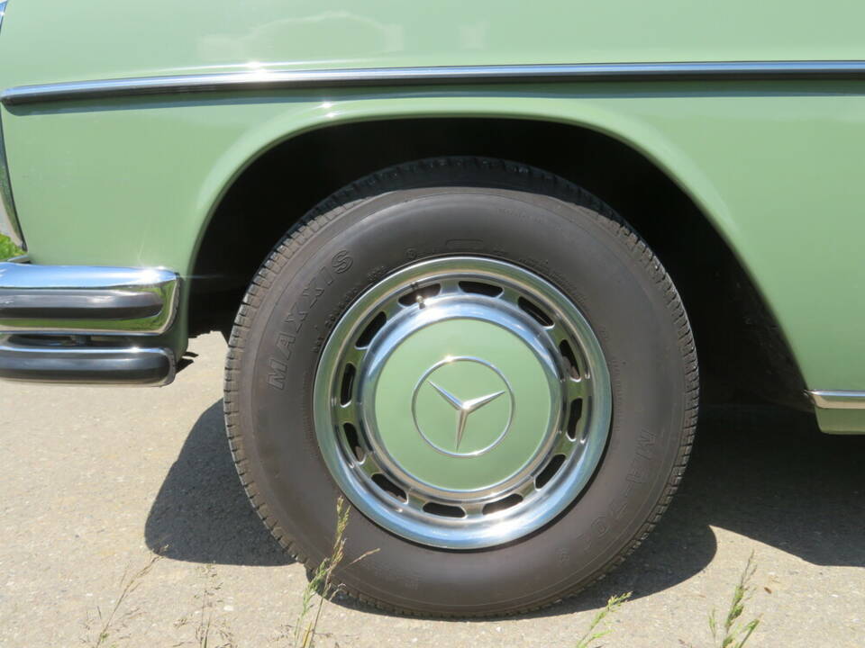 Image 19/19 of Mercedes-Benz 280 CE (1973)