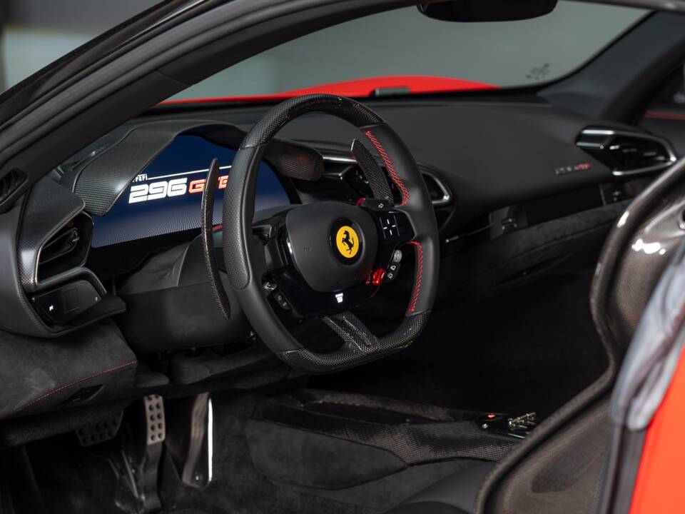 Image 18/30 of Ferrari 296 GTB (2022)
