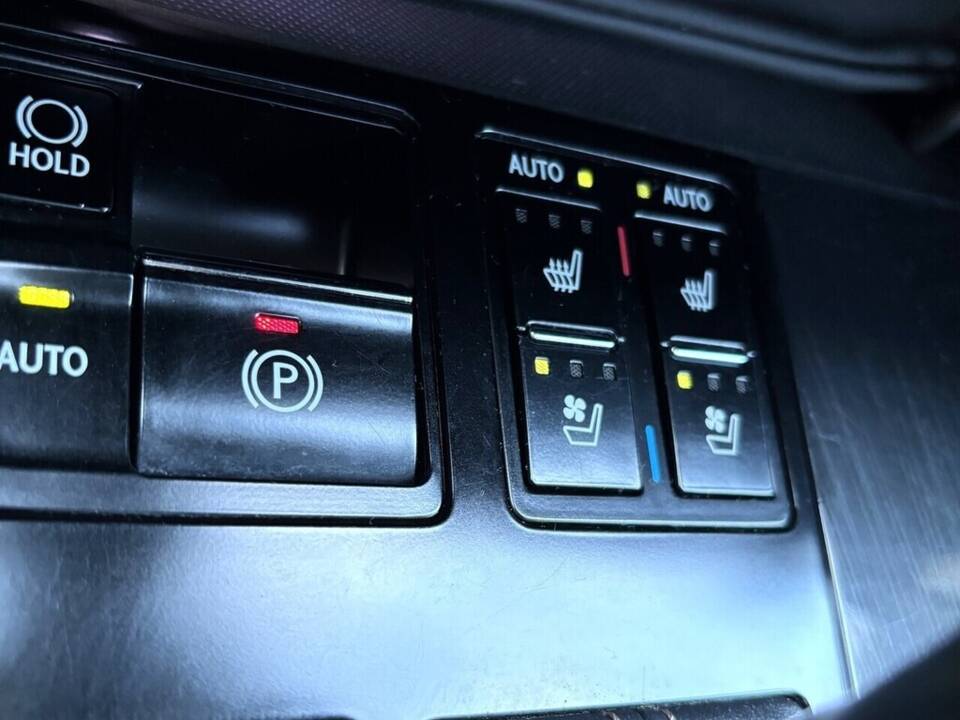 Image 11/27 de Lexus RX 450h (2011)
