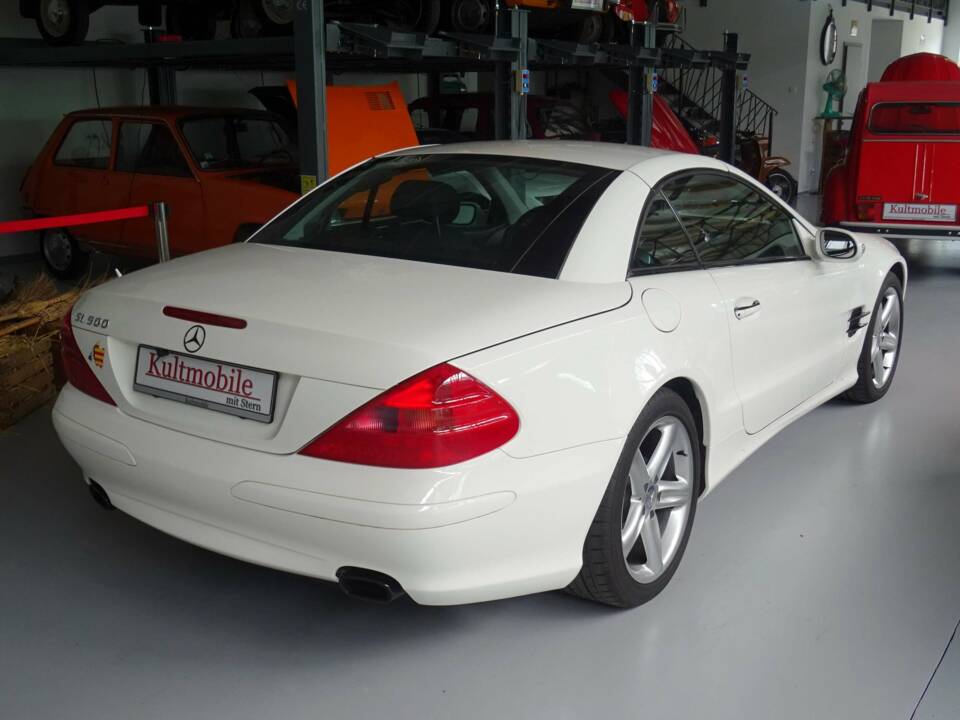 Imagen 4/19 de Mercedes-Benz SL 500 (2002)