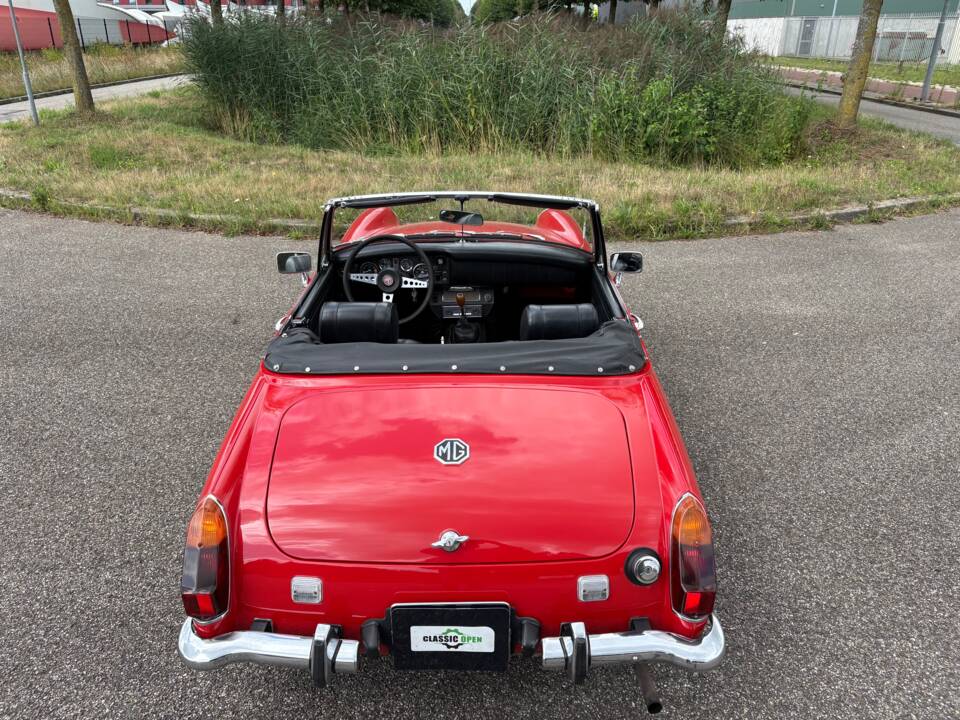 Image 17/21 of MG Midget GAN5 (1974)