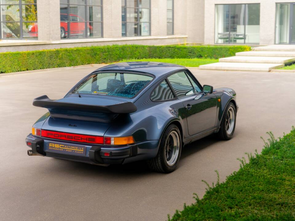 Image 8/15 de Porsche 911 Turbo 3.3 (1982)
