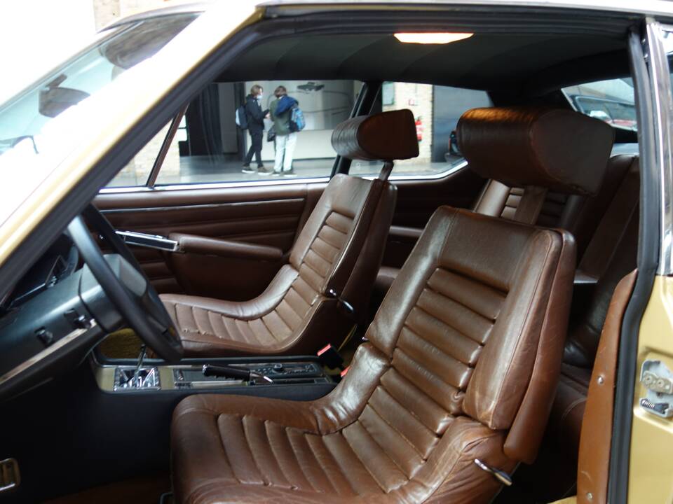 Image 18/32 de Citroën SM injection (1973)