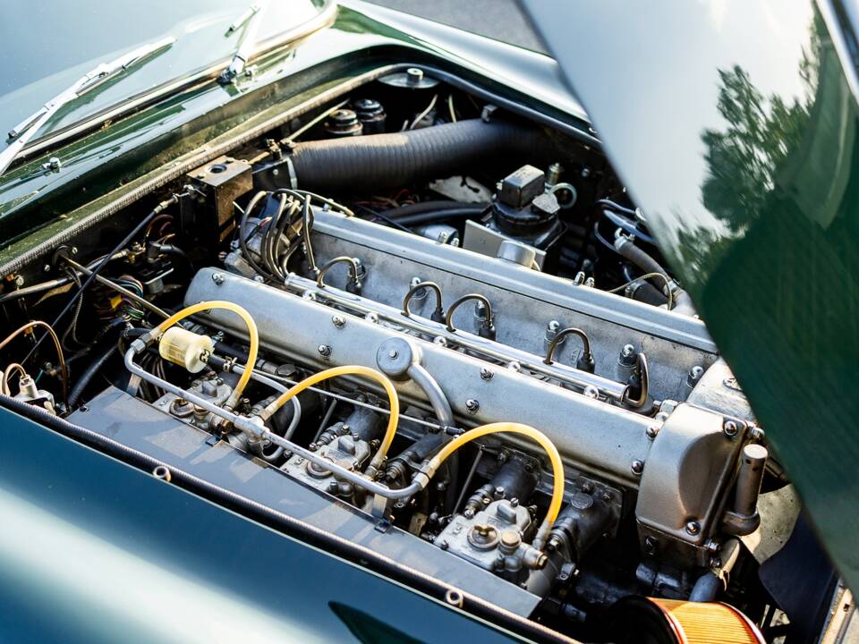 Bild 14/43 von Aston Martin DB 6 Vantage (1967)