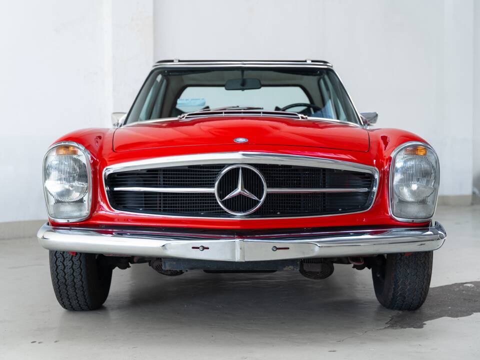 Image 2/35 of Mercedes-Benz 280 SL (1970)