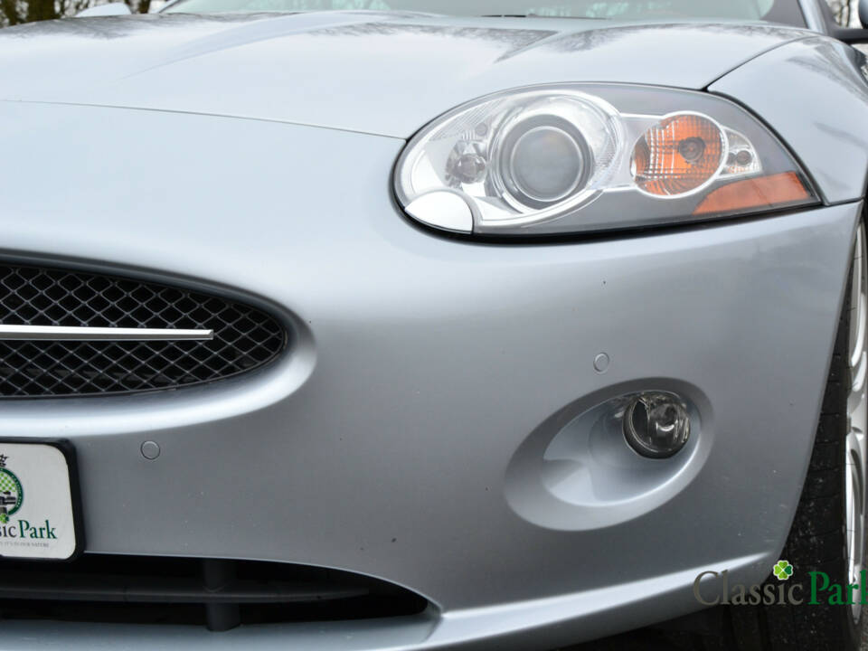 Image 45/50 de Jaguar XK 4.2 (2006)