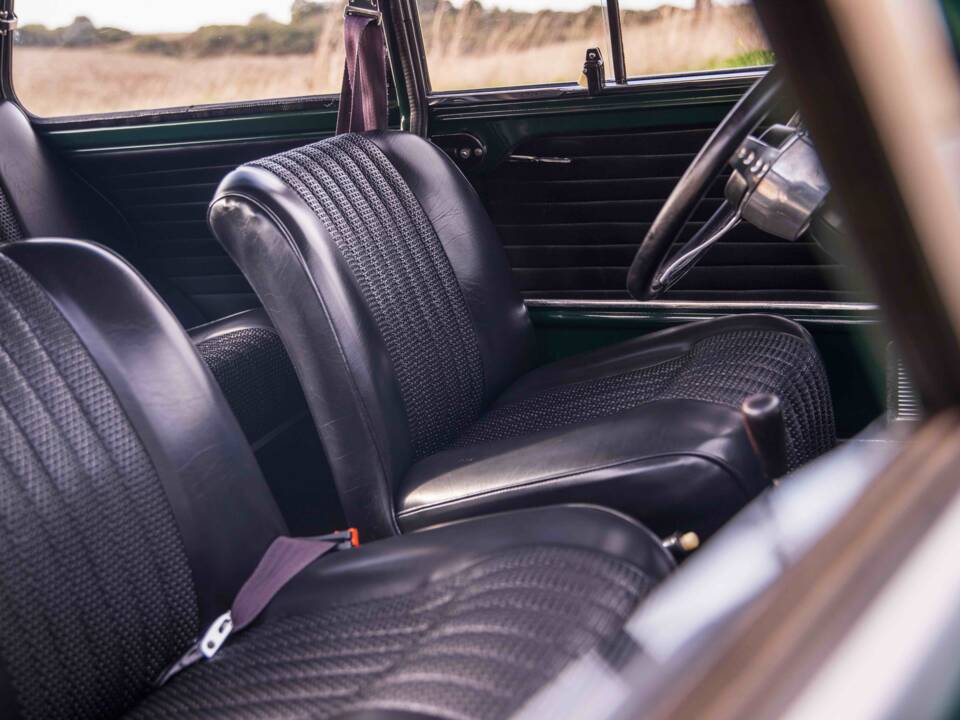 Immagine 36/47 di Austin Mini Cooper 1000 (1969)