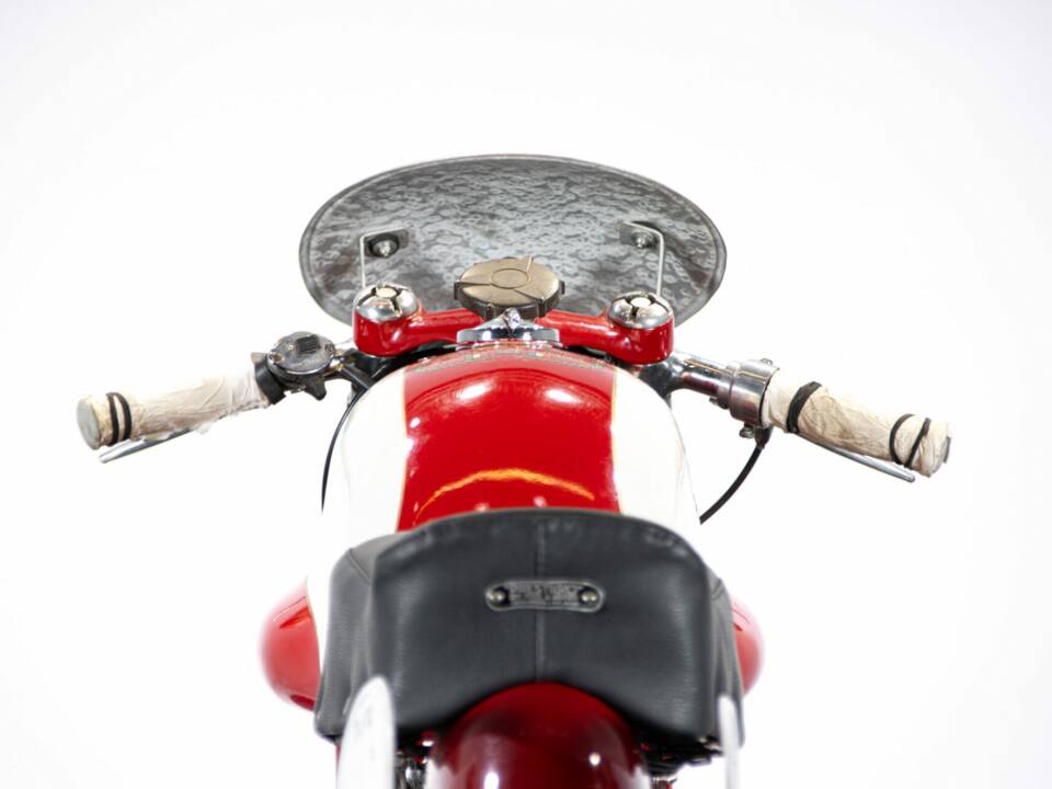 Bild 11/50 von Mondial 175 Turismo Veloce (1956)
