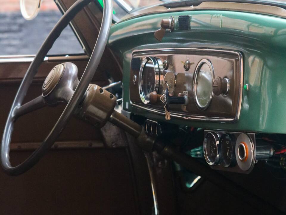 Image 36/51 de FIAT 500 C Giardiniera (1951)