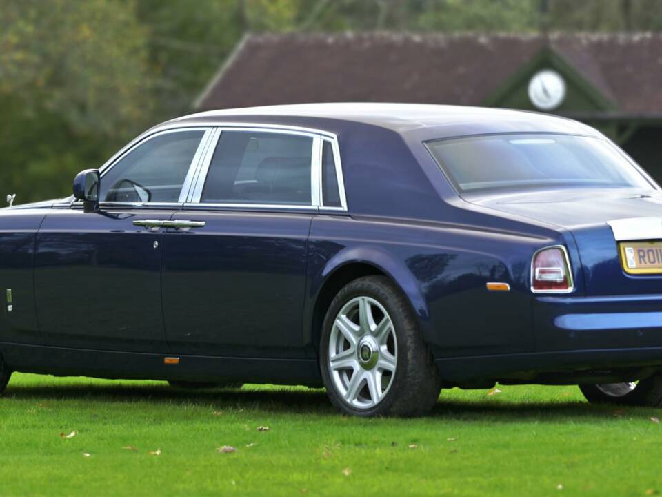 Image 9/50 of Rolls-Royce Phantom VII (2009)