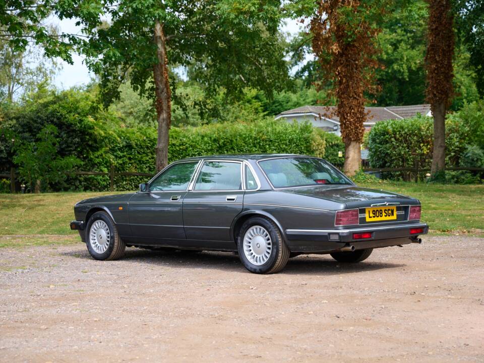 Afbeelding 28/50 van Jaguar XJ12 6.0 (1994)