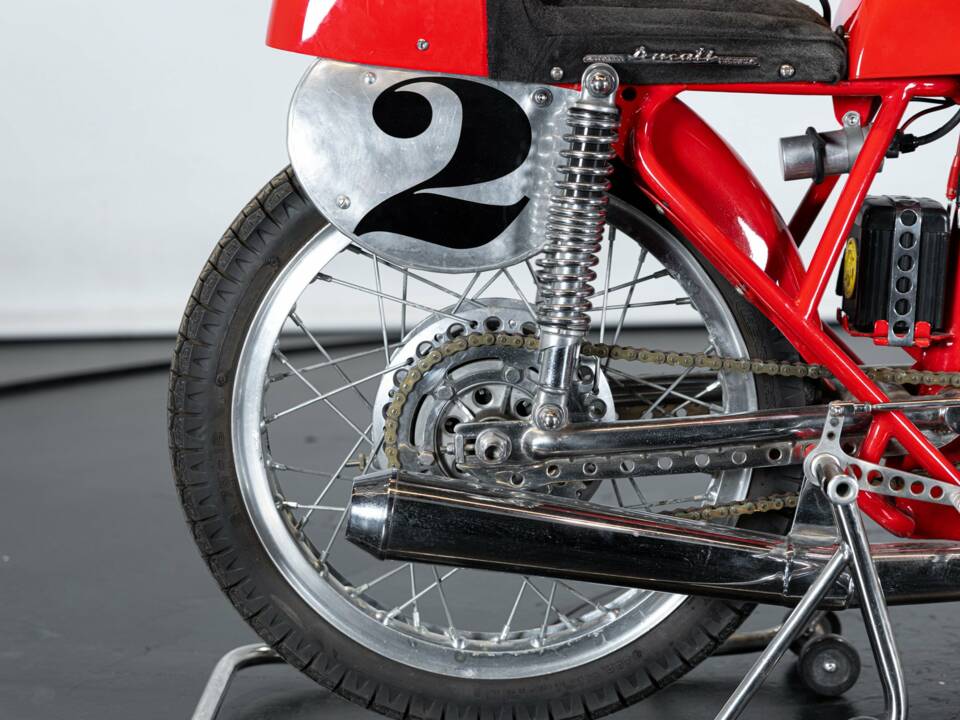 Immagine 15/30 di Ducati DUMMY (1957)