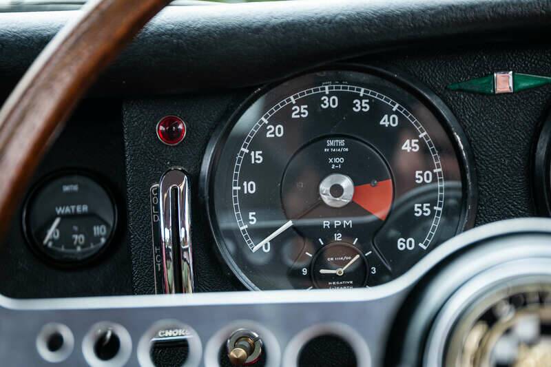 Image 12/39 de Jaguar Type E 4.2 (1966)