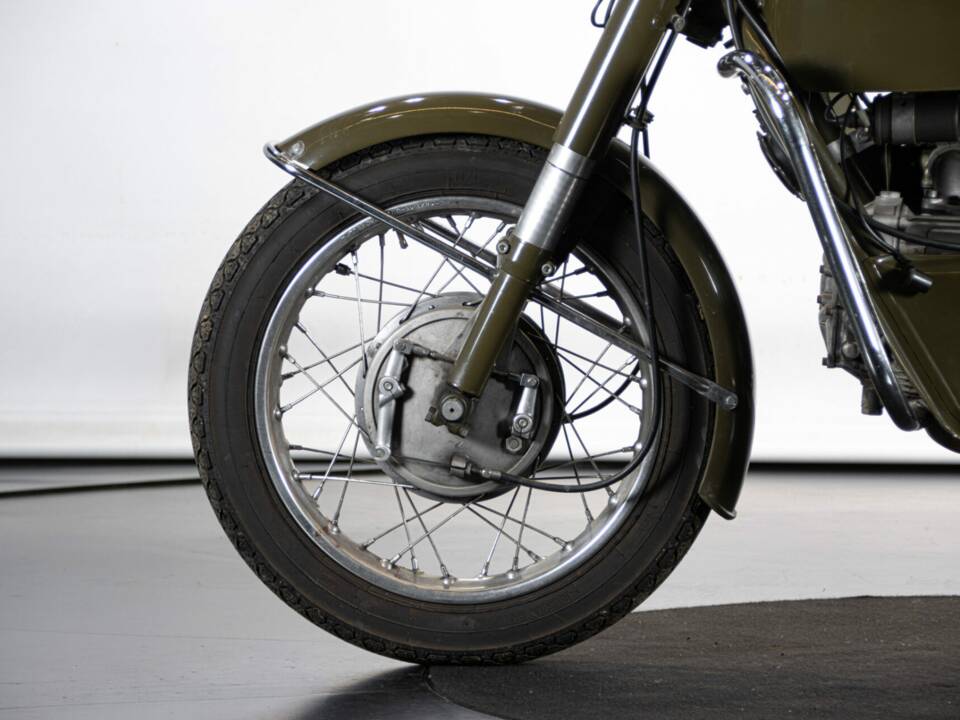 Bild 13/50 von Moto Guzzi Nuovo Falcone Militare (1973)