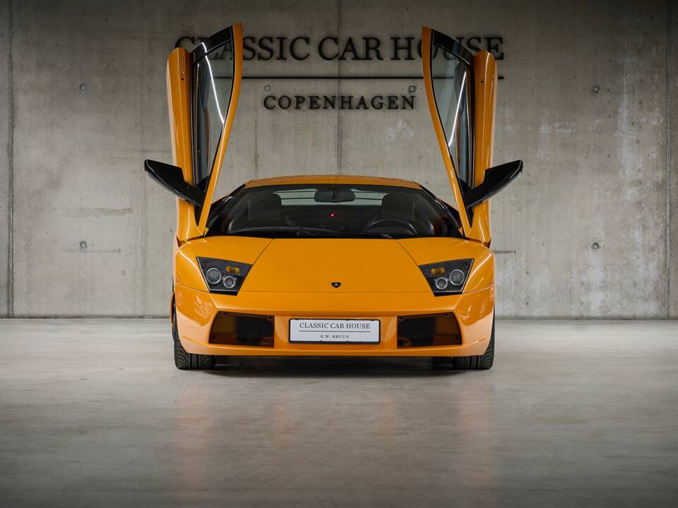 Image 39/99 of Lamborghini Murciélago (2003)