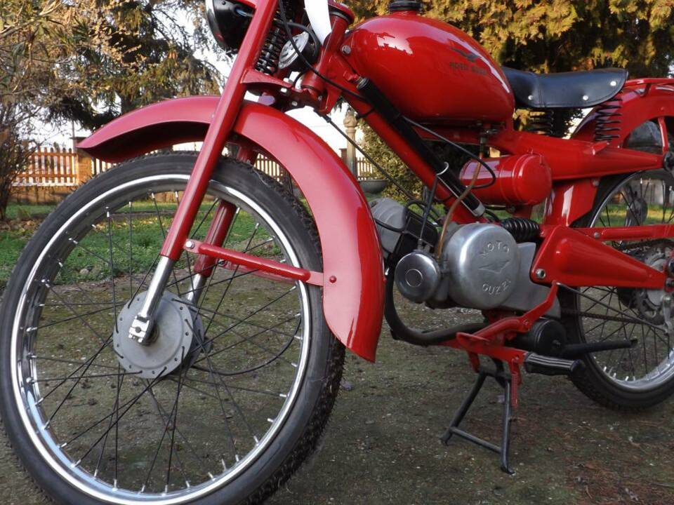 Immagine 38/41 di Moto Guzzi Motoleggera 65 (1952)