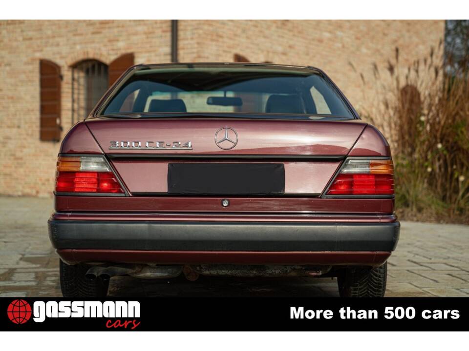 Image 7/15 of Mercedes-Benz 300 CE-24 (1991)