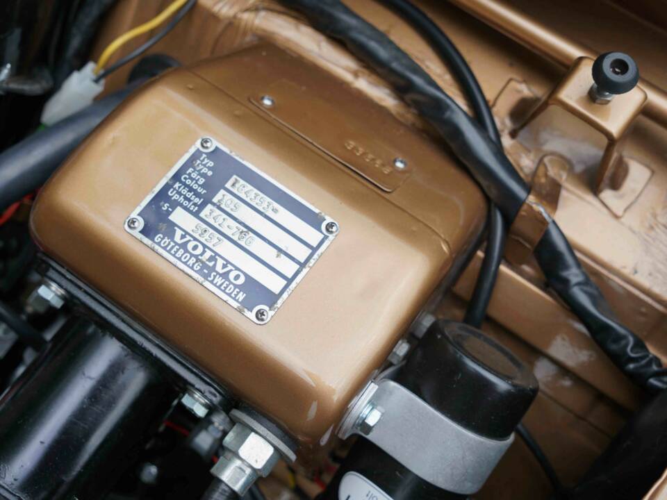 Image 33/50 of Volvo 1800 E (1971)