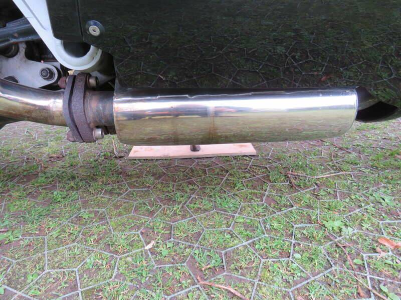 Image 23/44 of Norton F1 (1990)