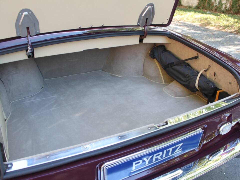 Bild 12/17 von Rolls-Royce Corniche I (1976)
