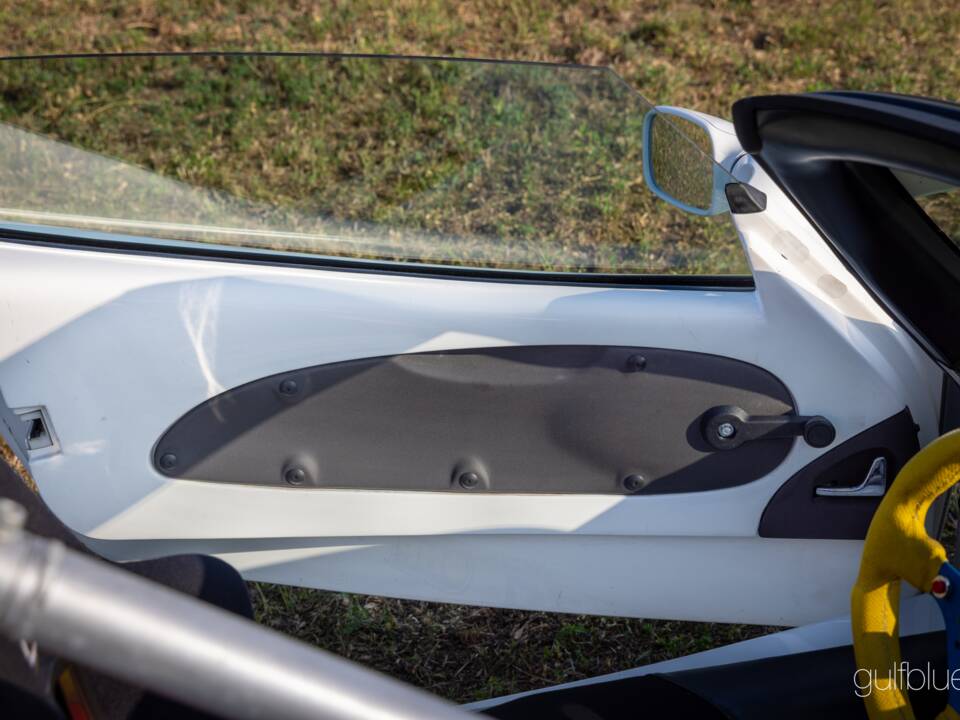 Image 42/50 of Lotus Elise 111 (1998)