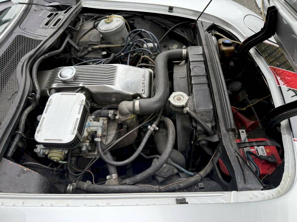 Bild 27/36 von Opel GT 1900 (1972)