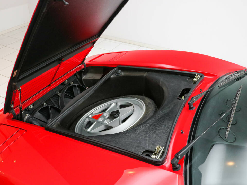 Image 15/20 de Ferrari 328 GTS (1987)