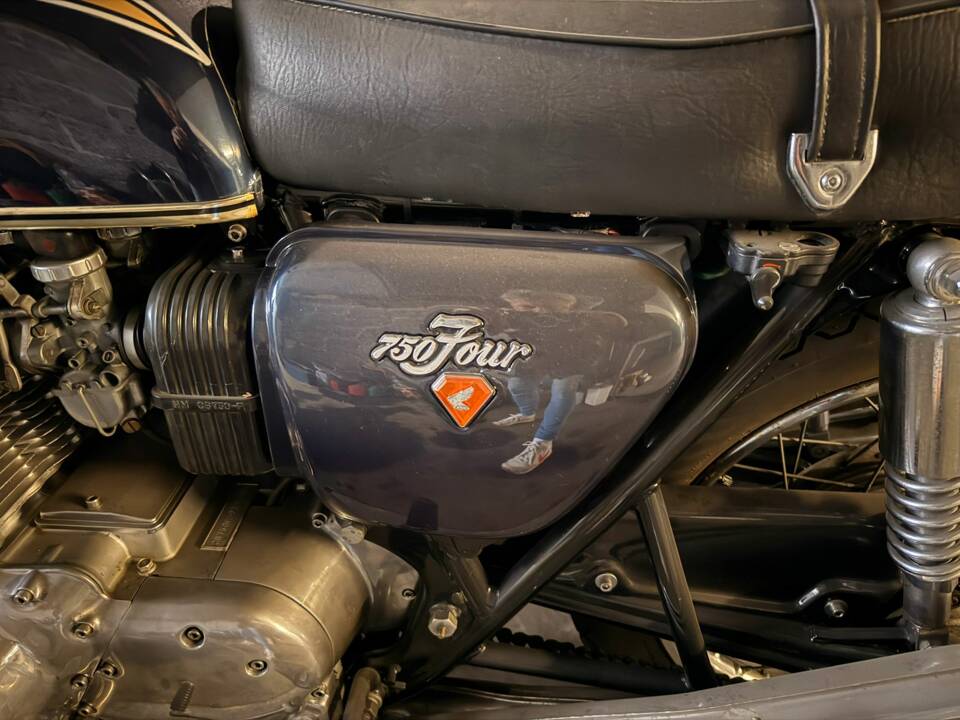 Immagine 2/8 di Honda CB 750 Four (1977)