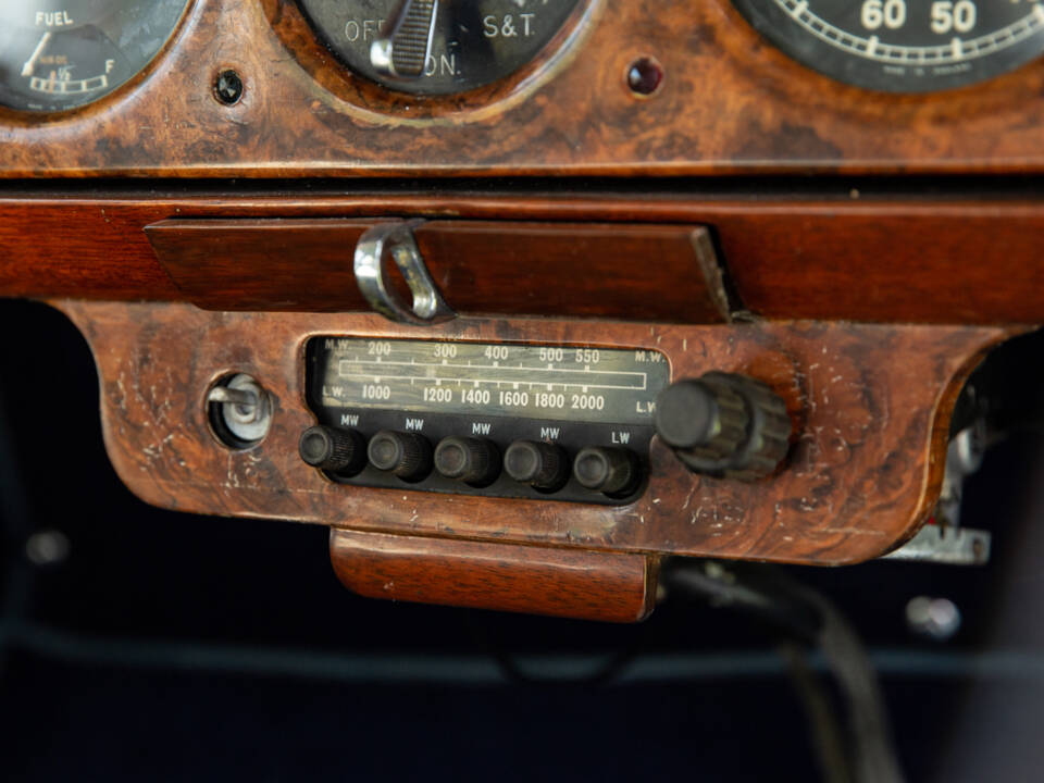 Image 17/38 of Rolls-Royce Silver Dawn (1954)