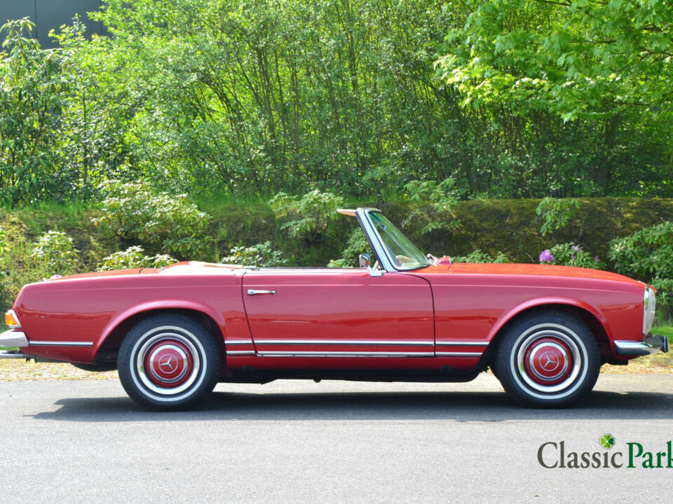 Image 17/50 de Mercedes-Benz 230 SL (1964)