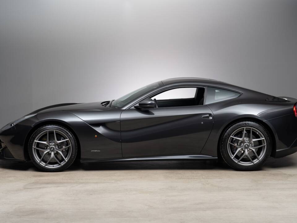 Imagen 4/40 de Ferrari F12berlinetta (2014)