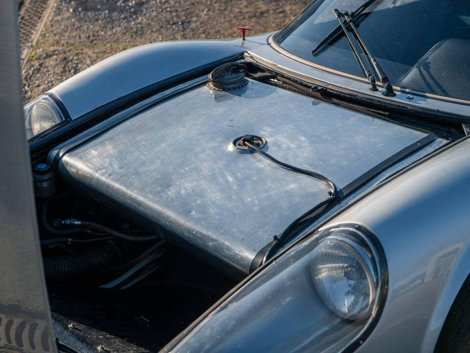 Image 17/19 of Porsche 904 Carrera GTS (1964)