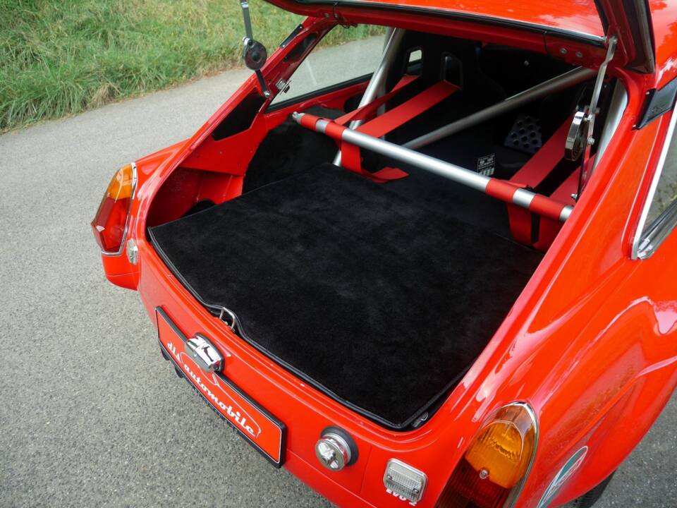 Image 46/50 of MG MGB GT V8 SEC (1971)